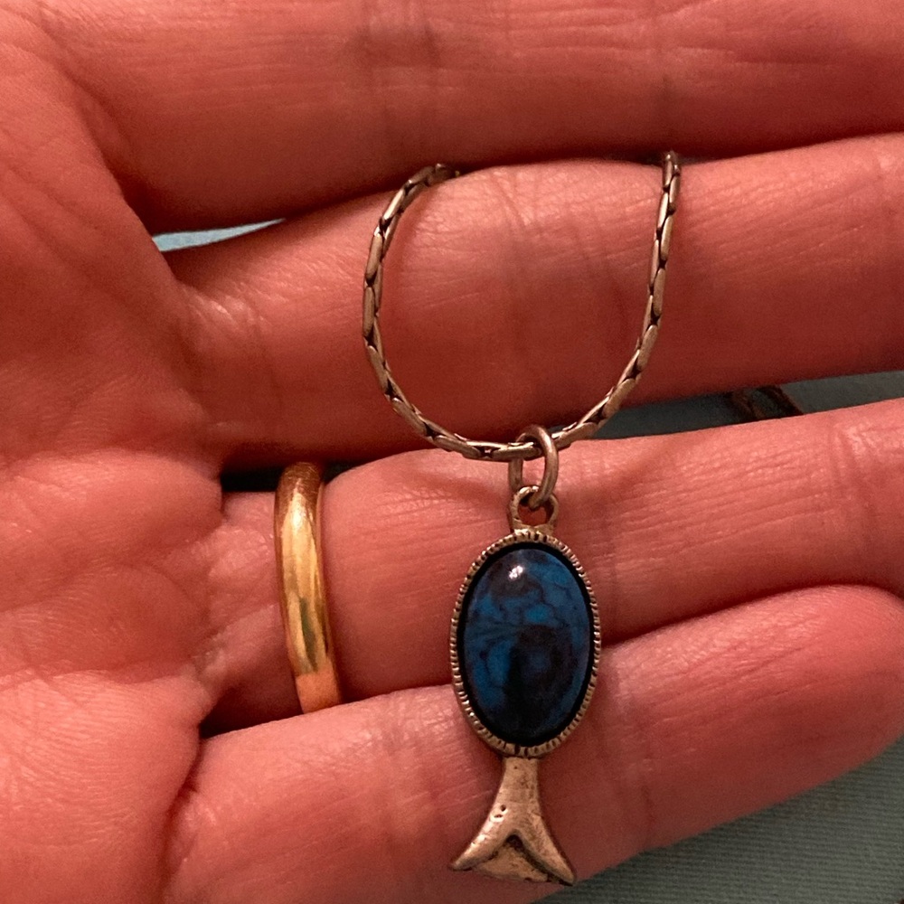 Vintage Silver Toned Imitation Turquoise Necklace